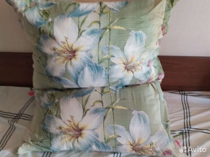Подушка двойная 95/70 новаят,торг уместен