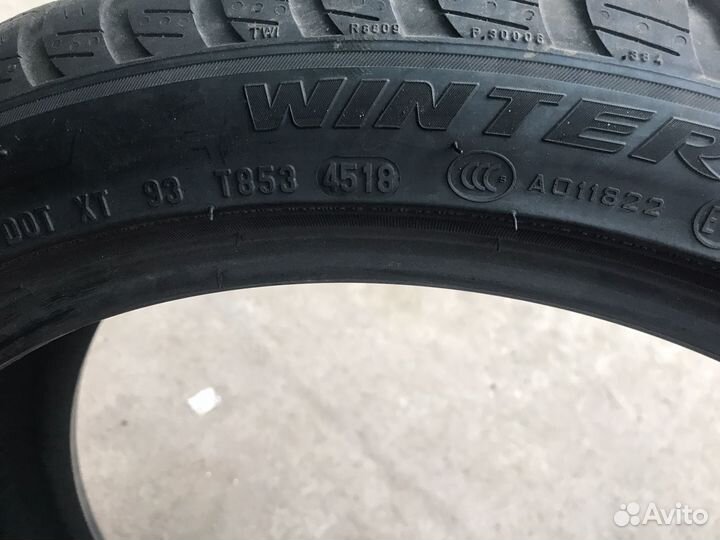 Pirelli Scorpion Winter RFT 245/40 R19 97J