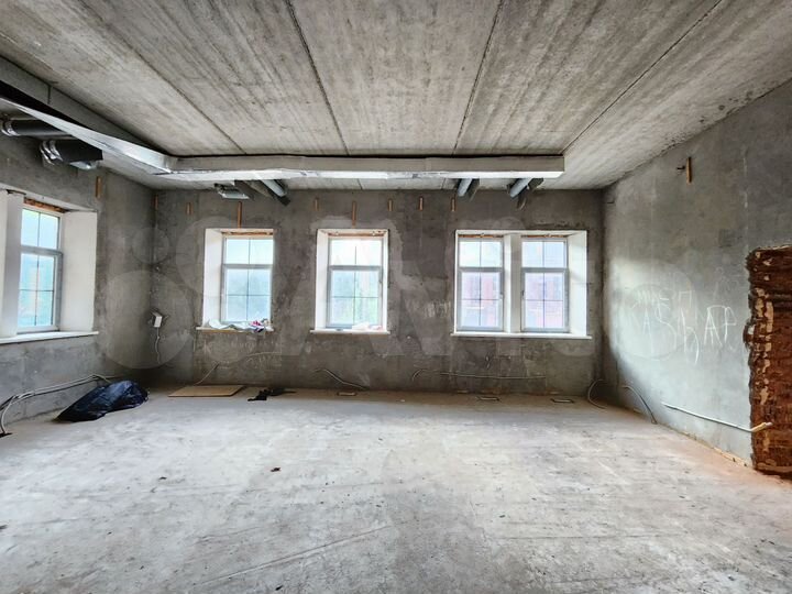 Здание, 600 м²