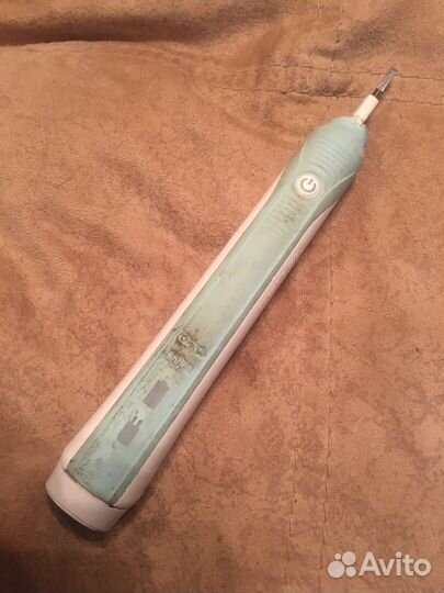 Зубная щетка oral b (на запчасти)