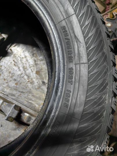 Зимняя резина 215 65 R16 Yokohama