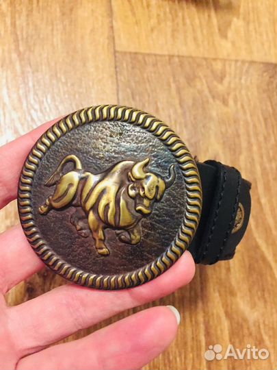 Круглая массивная пряжка Буффало