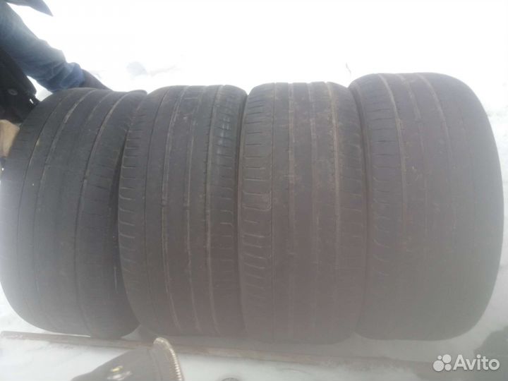 Pirelli P Zero 295/40 R21