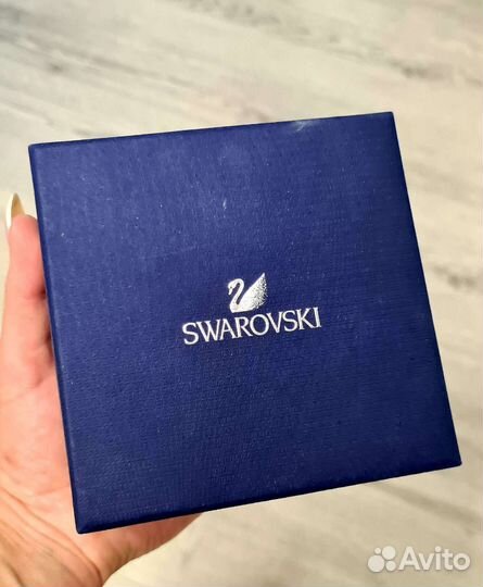 Коробка Swarovski, шляпная коробка черная