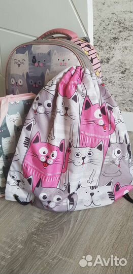 Ранец/рюкзак/портфель для девочки