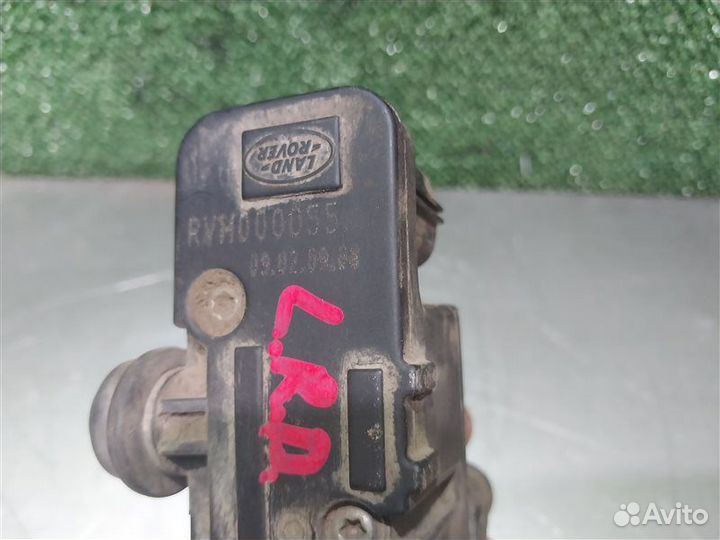 Блок клапанов пневмоподвески Land Rover Discovery