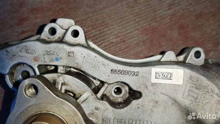 Помпа Opel Astra J Chevrolet GM 1.4L Turbo