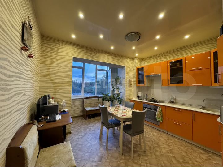 2-к. квартира, 60,8 м², 4/9 эт.