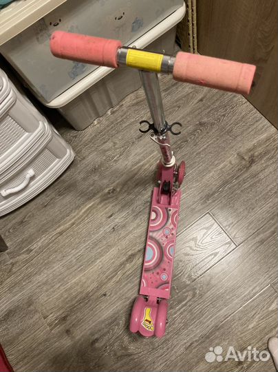 Самокат детский для девочек металлический