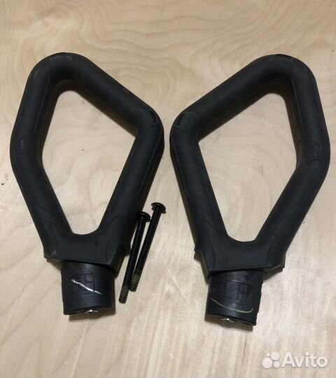 703500806 Ручка пассажирского сидения BRP