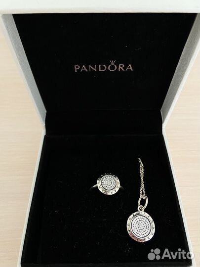Pandora Логомания набор кольцо и ожерелье
