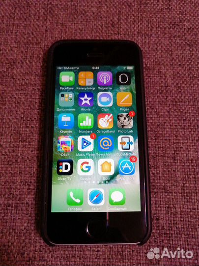Телефон iPhone SE 32 гб