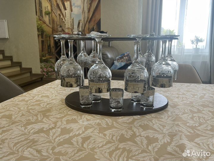 Деревянная подставка под стаканы