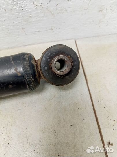 Амортизатор задний