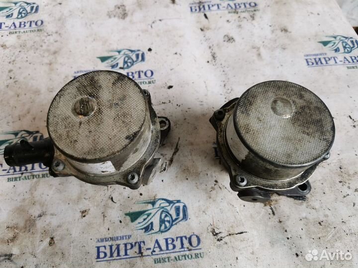 Насос вакуумный Renault Scenic II рестайлинг (2006