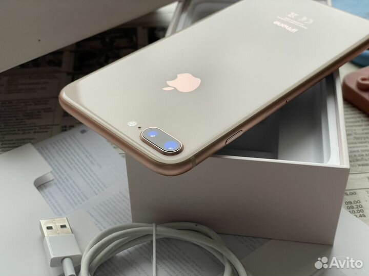 iPhone 8 Plus, 64 ГБ
