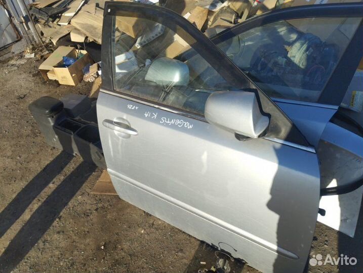 Дверь боковая передняя правая Kia Magentis