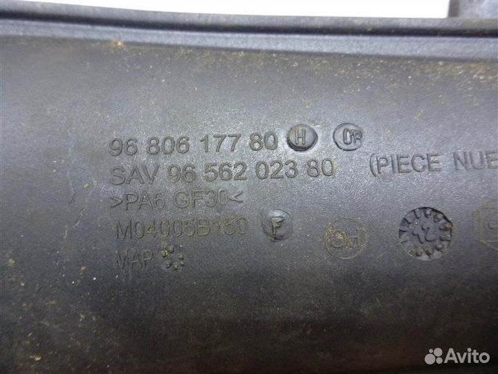 Патрубок Peugeot 408 седан 10F 2012