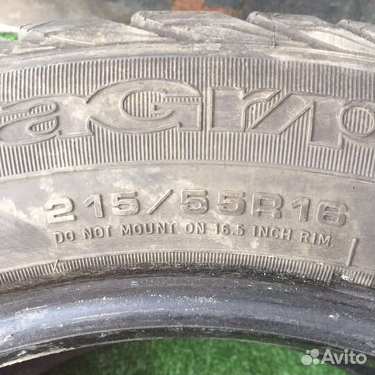 Goodyear UltraGrip Extreme 215/55 R16