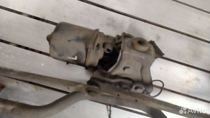 Трапеция стеклоочистителей для Renault Clio II