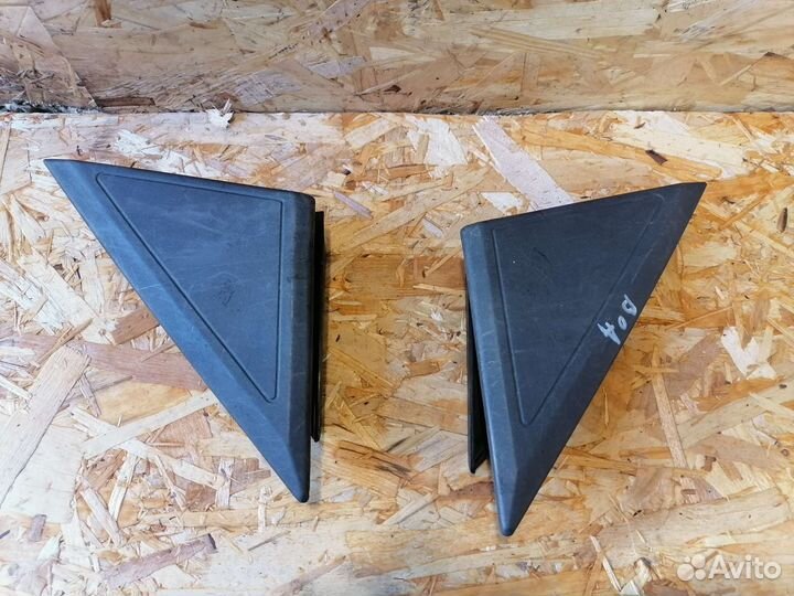 Накладки (уголок) зеркала mitsubishi carisma