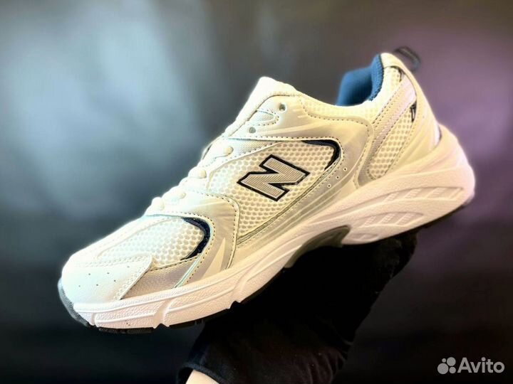 Кроссовки New Balance спортивные