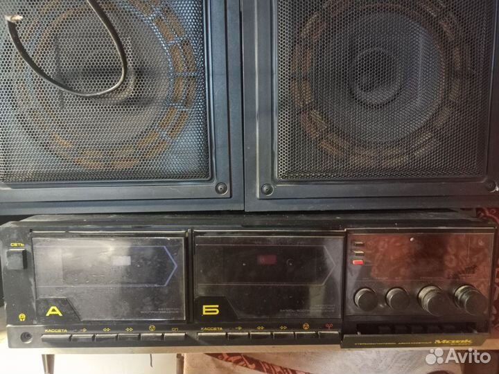 Кассетный магнитофон