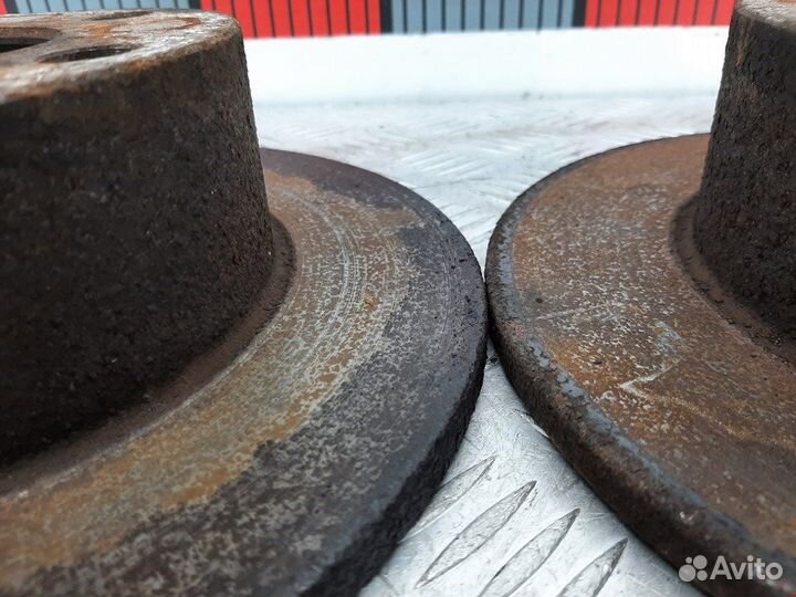 Диск тормозной задний для Audi A6 C5 4B0615601A