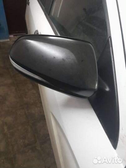 Зеркала LADA веста