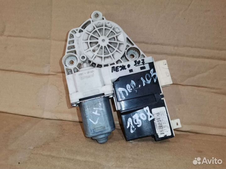 Моторчик стеклоподъемника передний Пежо 307