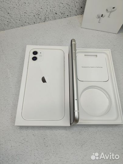 iPhone 11, 128 ГБ
