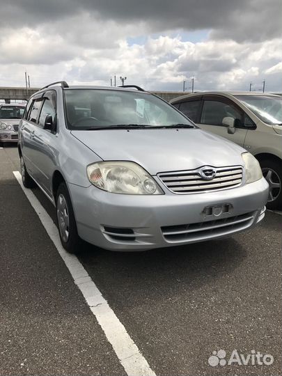 Топливная рейка toyota corolla fielder NZE124G 1NZ