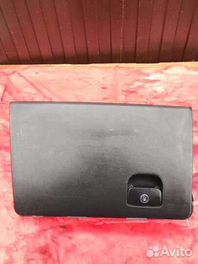 Бардачок Hyundai Santa Fe 2