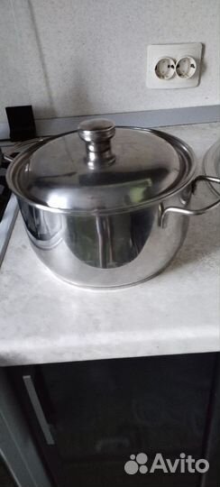 Кастрюля из нержавейки бу 3 литра