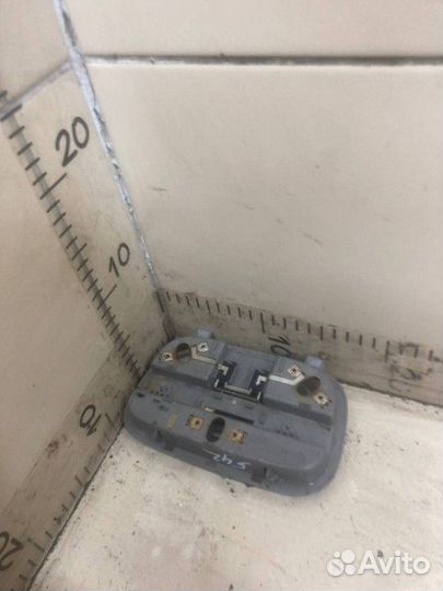 Плафон внутреннего освещения Mazda Tribute