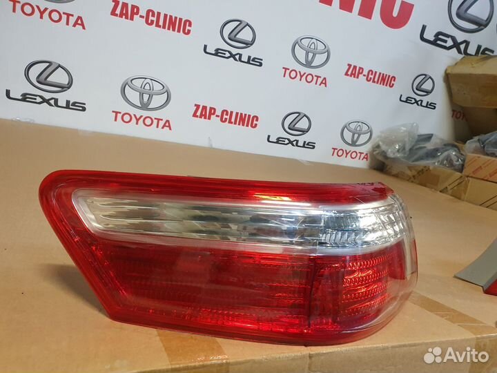 Фонарь задний внеш. левый-правый Toyota Camry V40