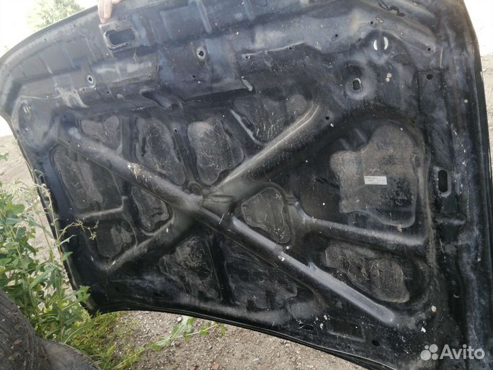 Капот Mitsubishi pajero 4