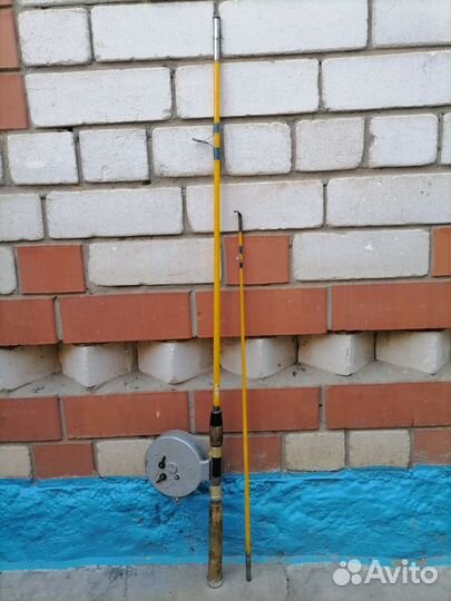 Спиннинг немецкий (ГДР) времён СССР с катушкой