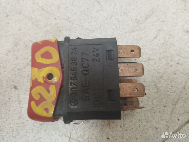 Кнопка аварийной сигнализации