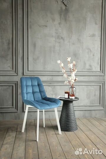 Стул на поворотных ножках