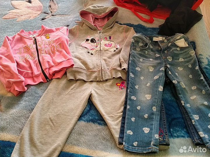 Костюмчики, джинсы, курточка для девочек