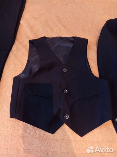 Школьный костюм