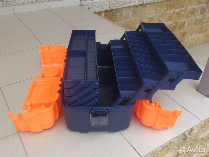 Ящик рыболовный шесть полок