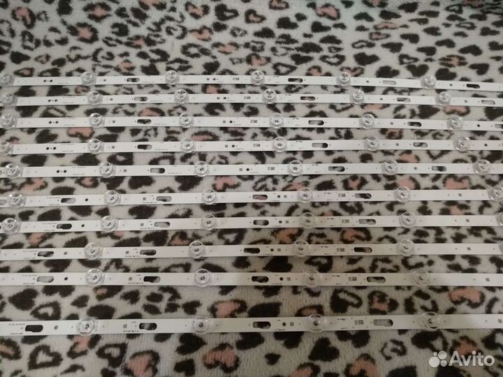 Телевизор Samsung ue70au7100u запчасти