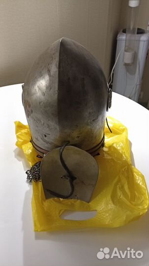 Рыцарский шлем