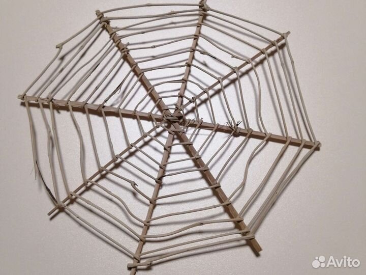 Корзинка декоративная