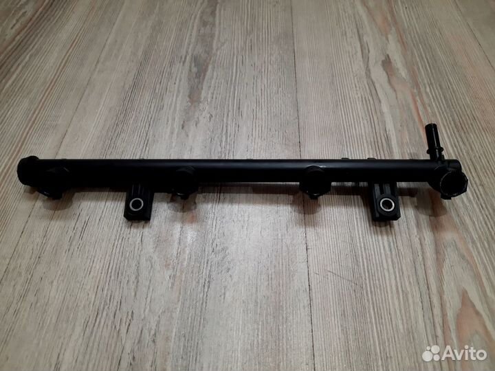 Рампа топливная Renault duster