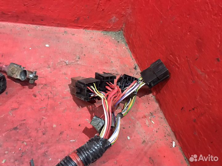 Логан проводка эбу подкапотная 1.4 8 клапанная