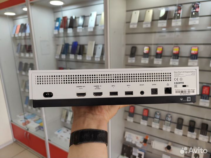 Игровая приставка Xbox One S All Digital Edition 7