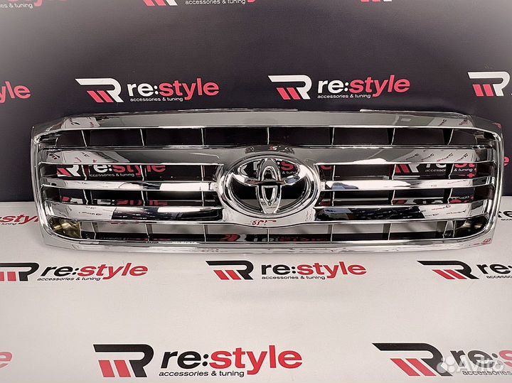 Решетка радиатора Лэнд Круизер 100 2005-2007г